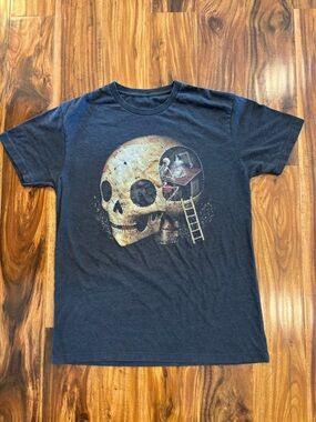Curbside Clothing Surreal Skull Graphic T-Shirt - Charcoal Heather - Mens Medium